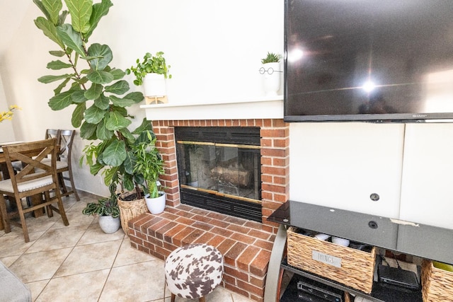 5263 W Griffith Way, Fresno, CA 93722 - detailed view of a fireplace