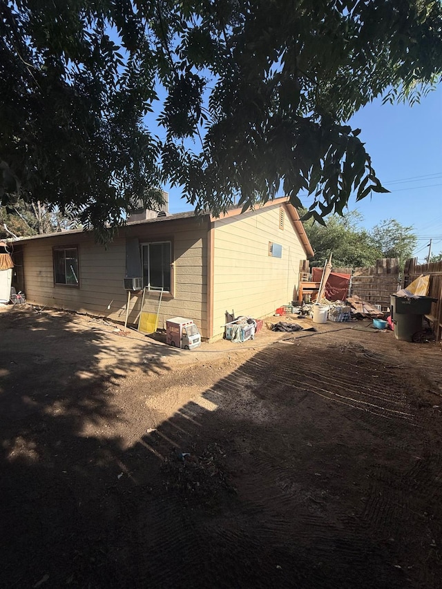 200 E Warren Ave, Bakersfield, CA 93308 - back of house