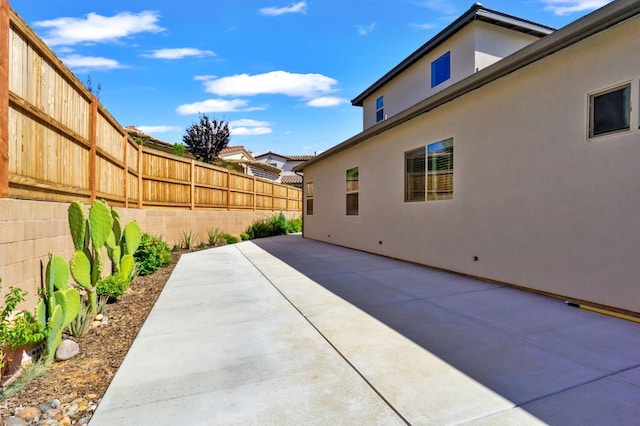 4693 Del Oro Rd, Madera, CA 93636 - view of patio / terrace