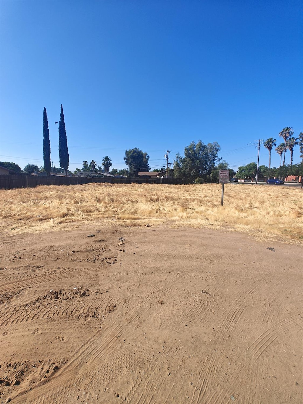 155 S Willow Ave, Fresno, CA 93727