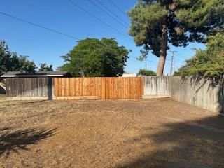 5509 E Crescent Ave, Fresno, CA 93727 - view of fenced backyard