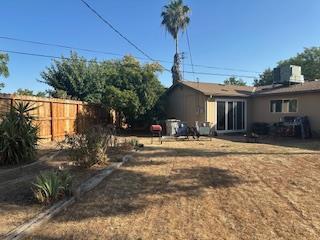 5509 E Crescent Ave, Fresno, CA 93727 - view of yard