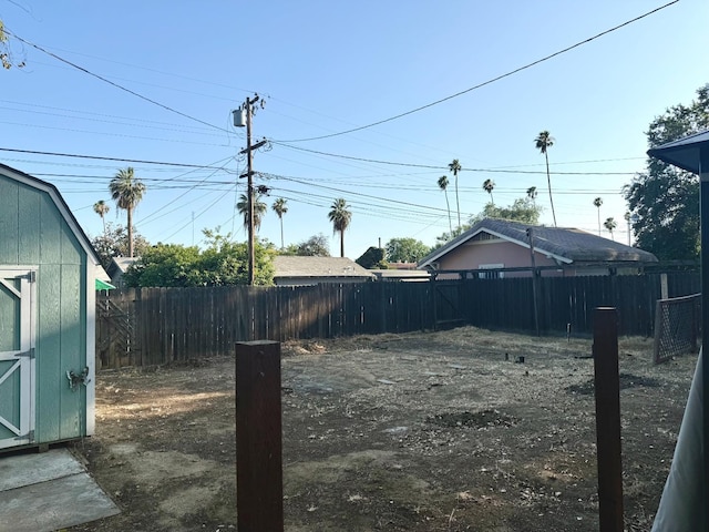 3728 E Huntington Blvd, Fresno, CA 93702 - fenced backyard with a shed