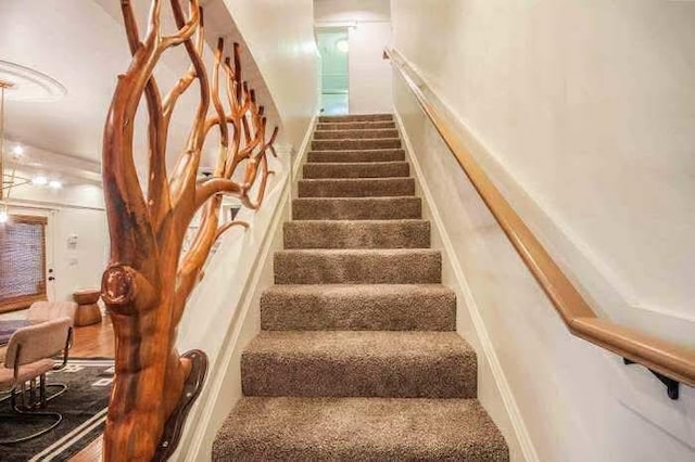 3728 E Huntington Blvd, Fresno, CA 93702 - view of stairway
