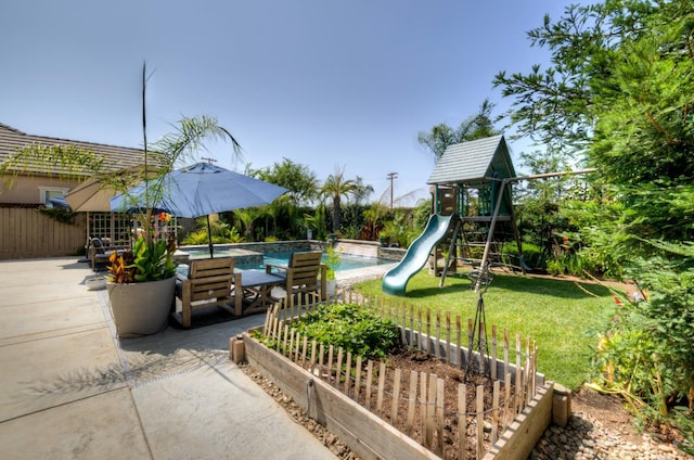 3211 Salem Ave, Clovis, CA 93619 - view of patio / terrace with a playground