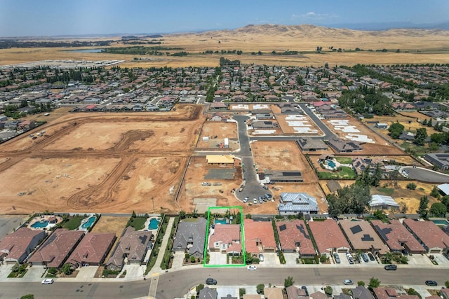3211 Salem Ave, Clovis, CA 93619 - aerial view of property and surrounding area featuring property boundaries highlighted and nearby suburban area