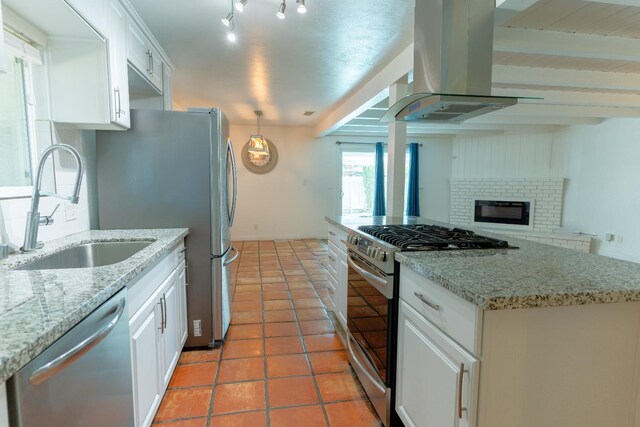 2922 E Gettysburg Ave, Fresno, CA 93726 - photo 18