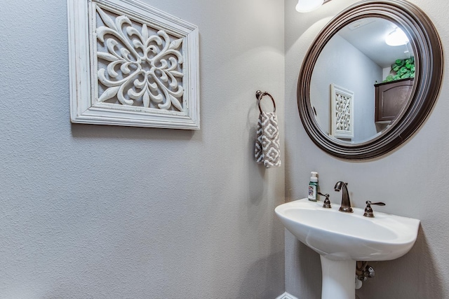 1966 Decatur Ave, Clovis, CA 93611 - bathroom with a sink