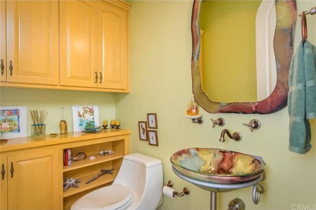 325 Juanita Ave, Oceano, CA 93445 - bathroom featuring toilet and a sink