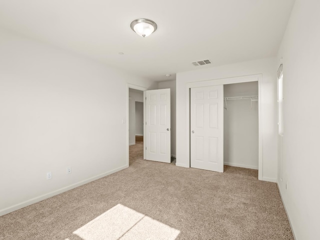 3433 Descanso Ave, Clovis, CA 93619 - unfurnished bedroom featuring carpet and a closet