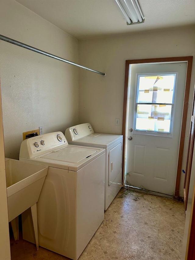 13308 Hood Ave, Hanford, CA 93230 - laundry area with washing machine and dryer