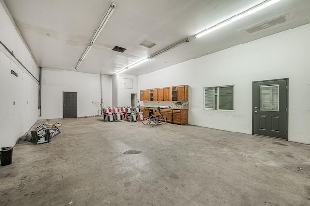 5578 E Perrin Rd, Clovis, CA 93619 - view of garage