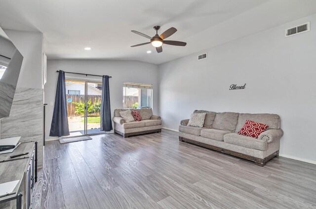 5594 W Oslin Ave, Fresno, CA 93722 - photo 21