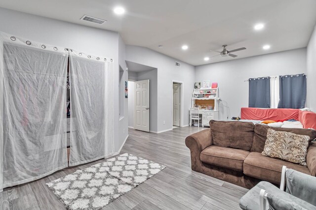 5594 W Oslin Ave, Fresno, CA 93722 - photo 29