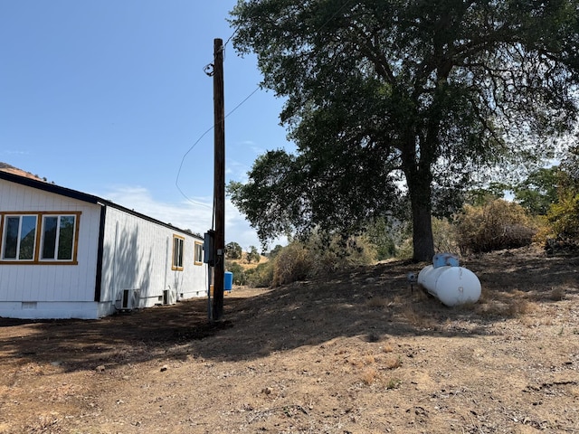 1248 Crane Ln, Yokuts Valley, CA 93675 - view of yard