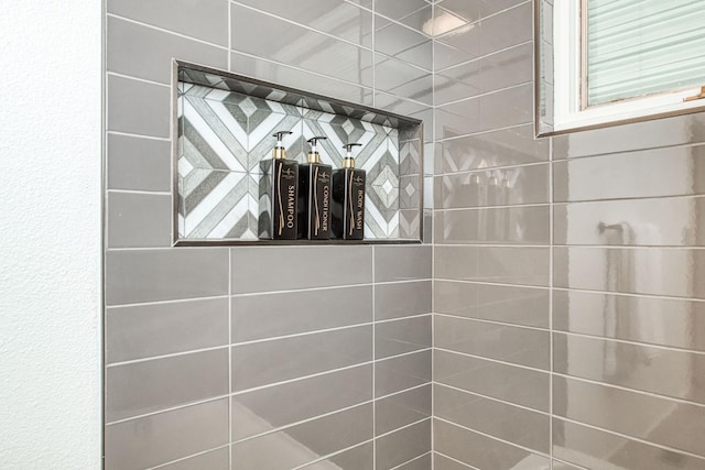 254 W Sierra Ave, Clovis, CA 93612 - bathroom view