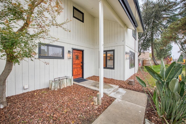 254 W Sierra Ave, Clovis, CA 93612 - property entrance