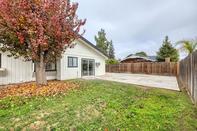 254 W Sierra Ave, Clovis, CA 93612 - fenced backyard with a patio area
