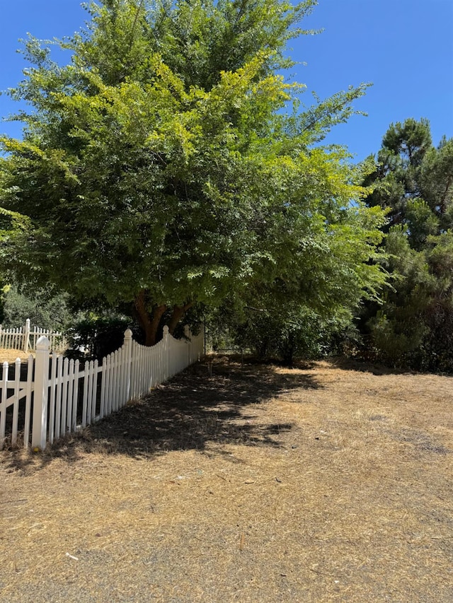 50481 Sundew Rd, Yokuts Valley, CA 93675 - view of yard