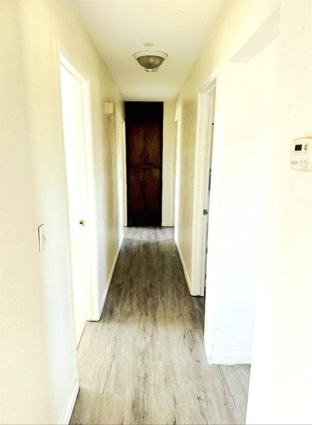 3122 Belmira Rd, Atwater, CA 95301 - hallway with wood finished floors
