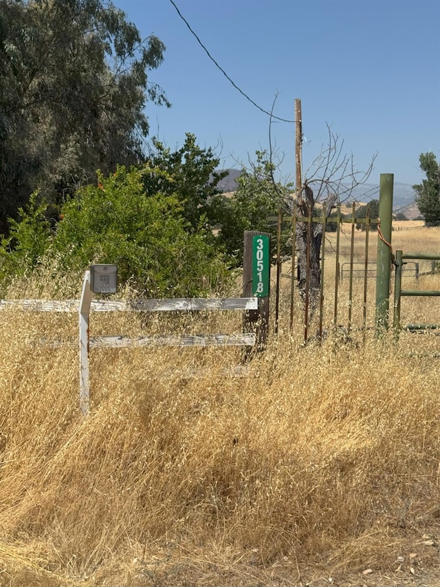30518 George Smith Rd, Yokuts Valley, CA 93675 - photo 8