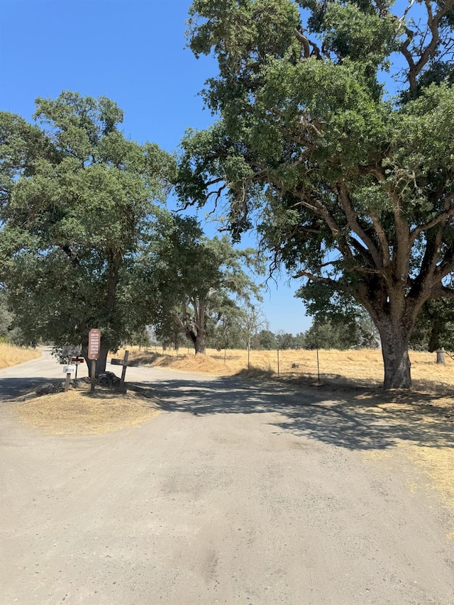 30518 George Smith Rd, Yokuts Valley, CA 93675 - photo 4