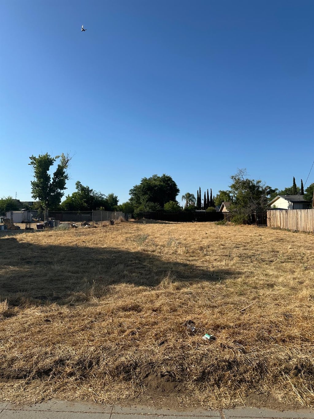 1117 S A St, Madera, CA 93638 - photo 1