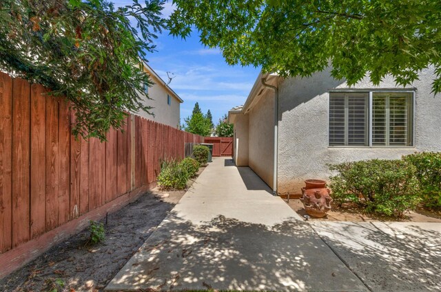 1950 Lawrence Ave, Clovis, CA 93611 - photo 32