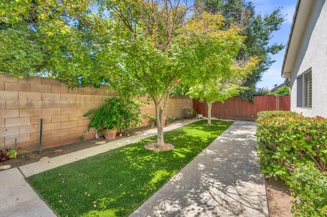 1950 Lawrence Ave, Clovis, CA 93611 - photo 30