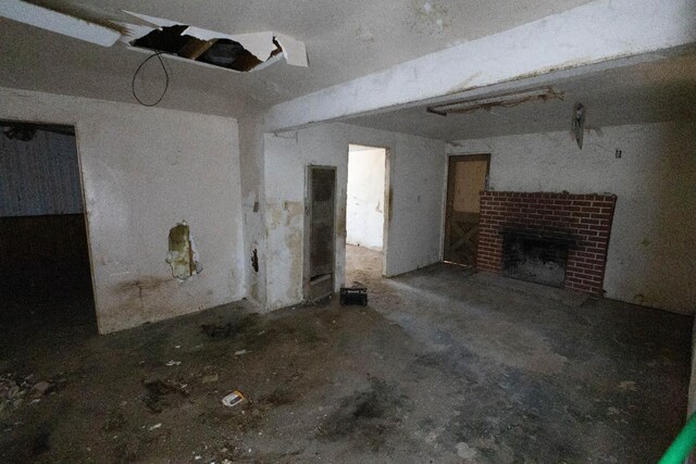 1603 Faller Ave, Sanger, CA 93657 - garage with a fireplace