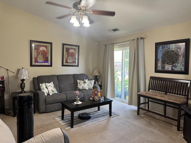 2260 N Hanover Ave, Fresno, CA 93722 - carpeted living area with ceiling fan