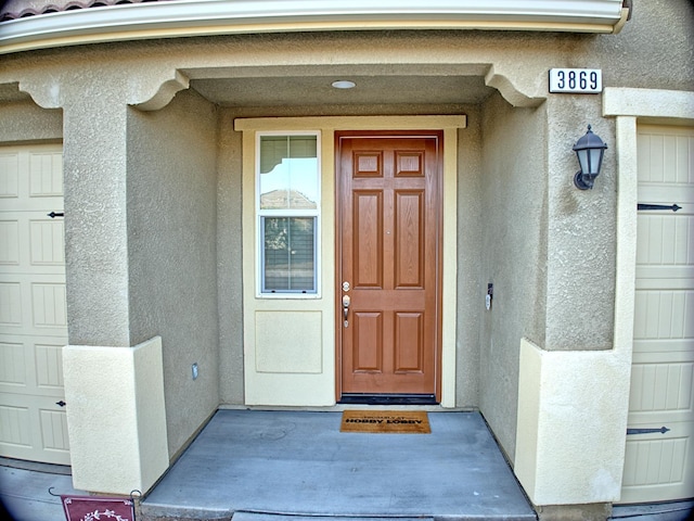 3869 Griffith Ave, Clovis, CA 93619 - view of exterior entry with stucco siding