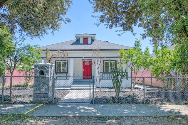 604 N Poplar Ave, Fresno, CA 93728 - photo 1