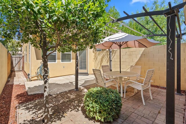 7050 N Oratorio Dr, Fresno, CA 93711 - photo 28