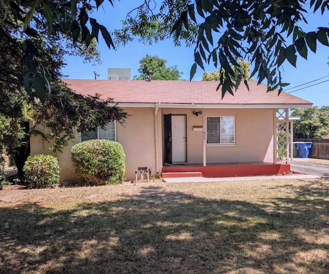 906 W Fountain Way, Fresno, CA 93705 - photo 1
