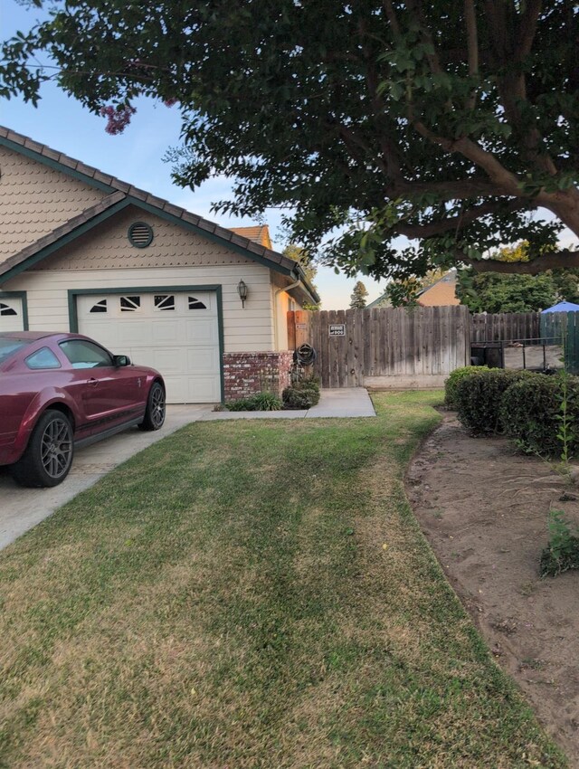 1339 E Feemster, Visalia, CA 93292 - photo 12