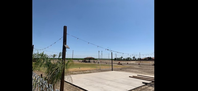 70 E Harlan Ave, Laton, CA 93242