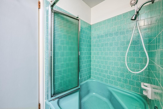 1445 W Ellery Way, Fresno, CA 93711 - full bath featuring tub / shower combination
