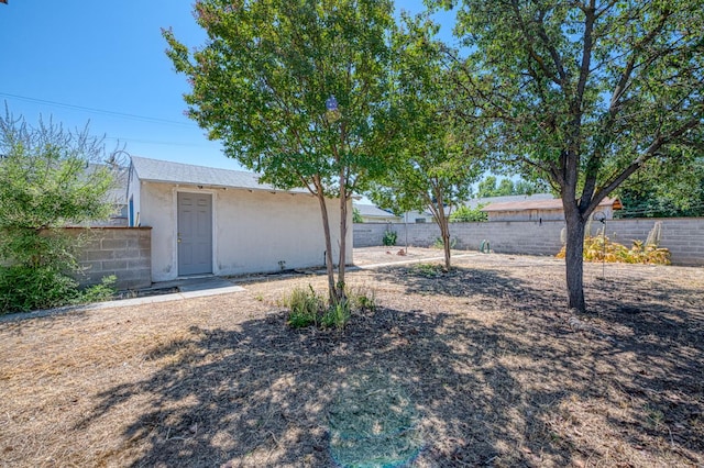 4740 E Washington Ave, Fresno, CA 93702 - view of yard