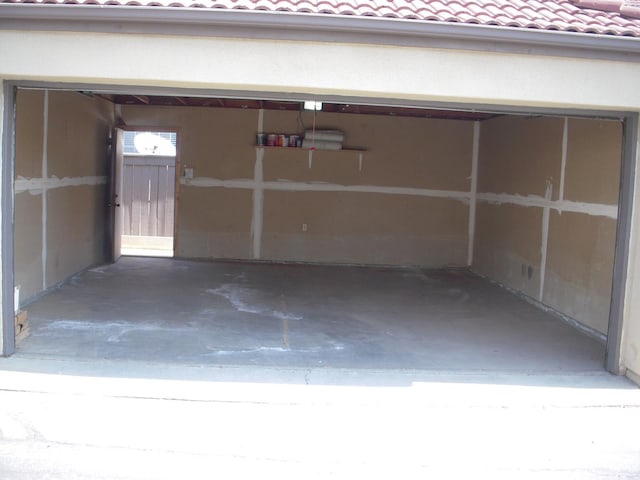 8147 N Cedar Unit 116, Fresno, CA 93720 - garage featuring driveway