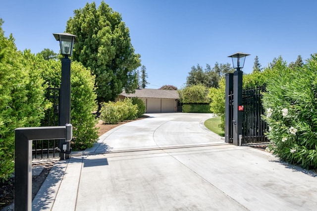 5679 N Van Ness Blvd, Fresno, CA 93711 - view of gate