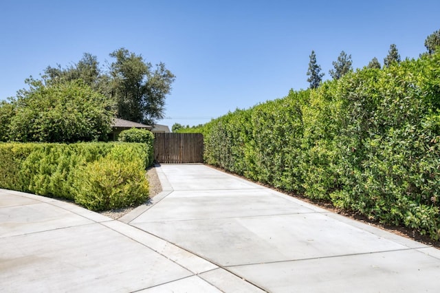 5679 N Van Ness Blvd, Fresno, CA 93711 - view of patio / terrace with a gate