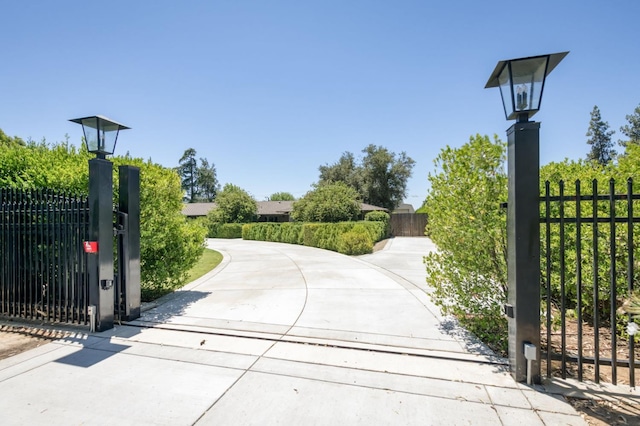 5679 N Van Ness Blvd, Fresno, CA 93711 - view of gate