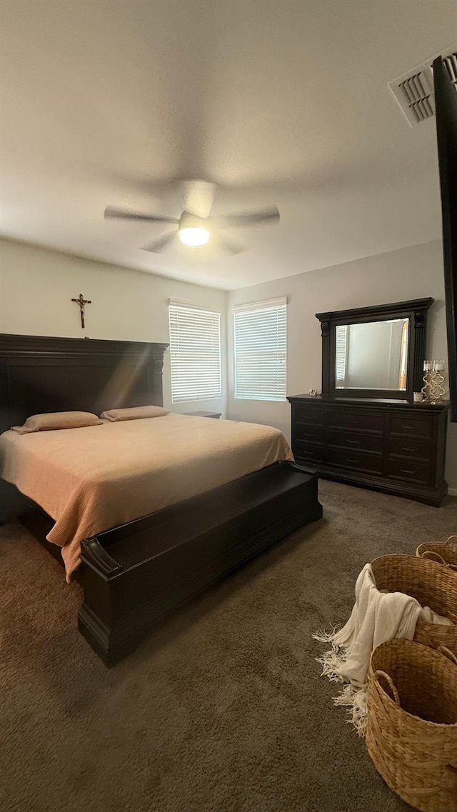 5335 E Hoxie Ave, Fresno, CA 93725 - bedroom with carpet and a ceiling fan