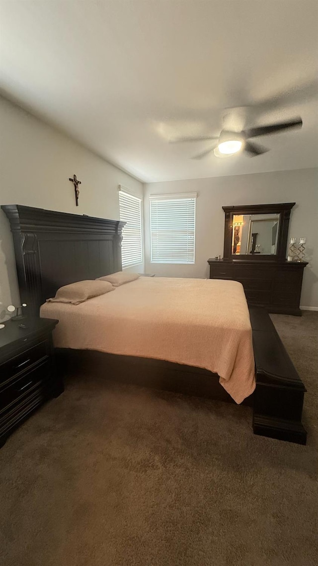 5335 E Hoxie Ave, Fresno, CA 93725 - carpeted bedroom with a ceiling fan