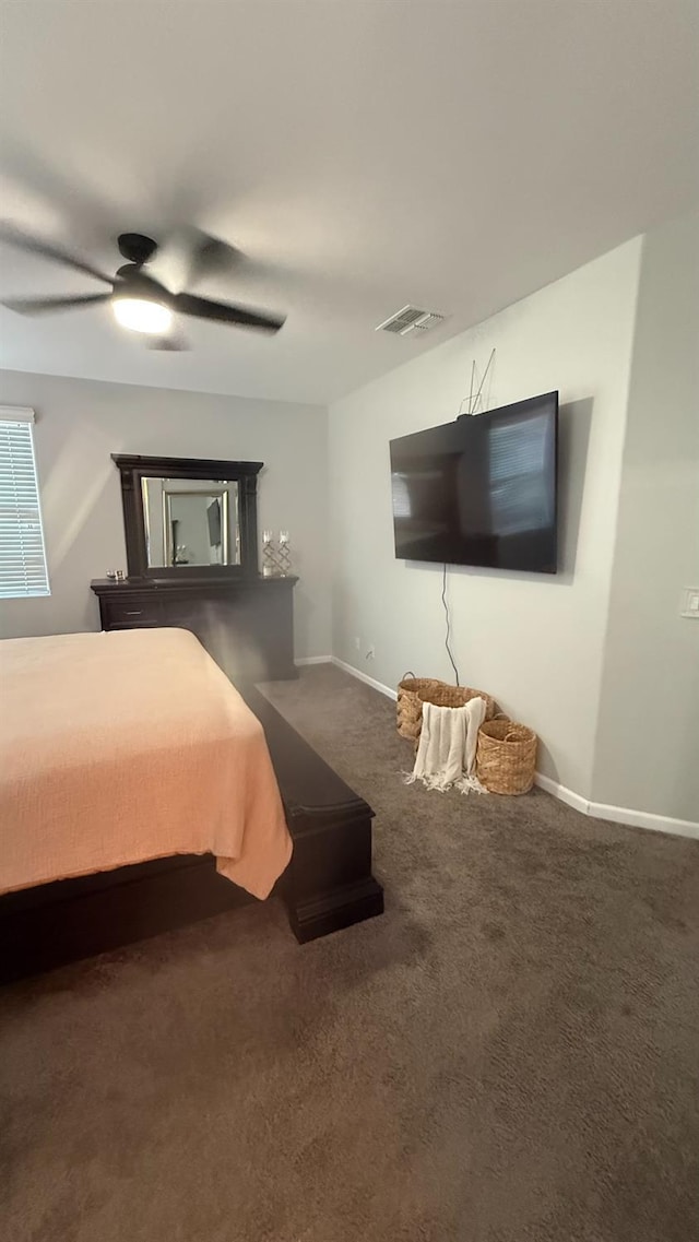 5335 E Hoxie Ave, Fresno, CA 93725 - bedroom featuring carpet floors and ceiling fan