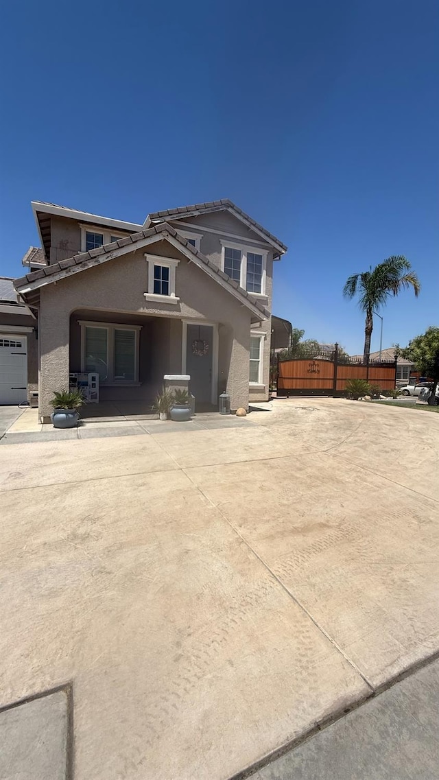 5335 E Hoxie Ave, Fresno, CA 93725 - view of front of property with stucco siding