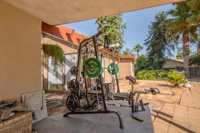 1535 S Homsy Ave, Fresno, CA 93727 - view of playground with a patio