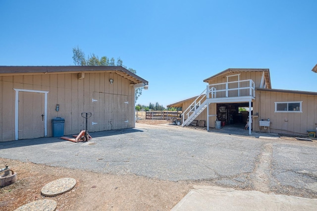 5400 Amber Ave, Clovis, CA 93619 - view of outdoor structure featuring stairway