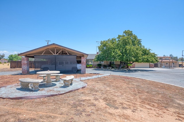 5400 Amber Ave, Clovis, CA 93619 - view of yard